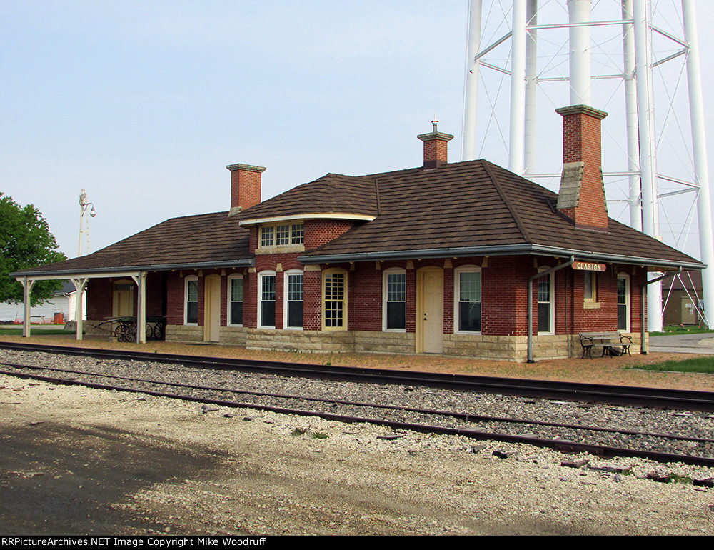 Former Rock Island depot